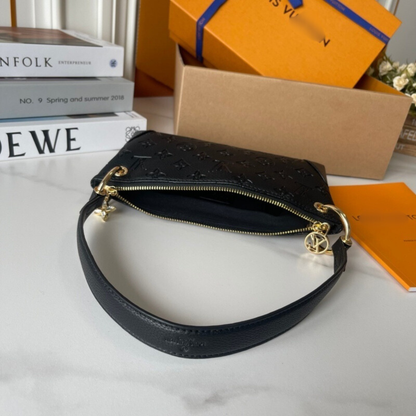 LV Shoulder bag